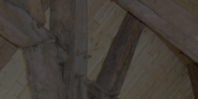 Isoler son toit par l’extérieur : panneaux sandwichs ou caissons chevronnés – PPF